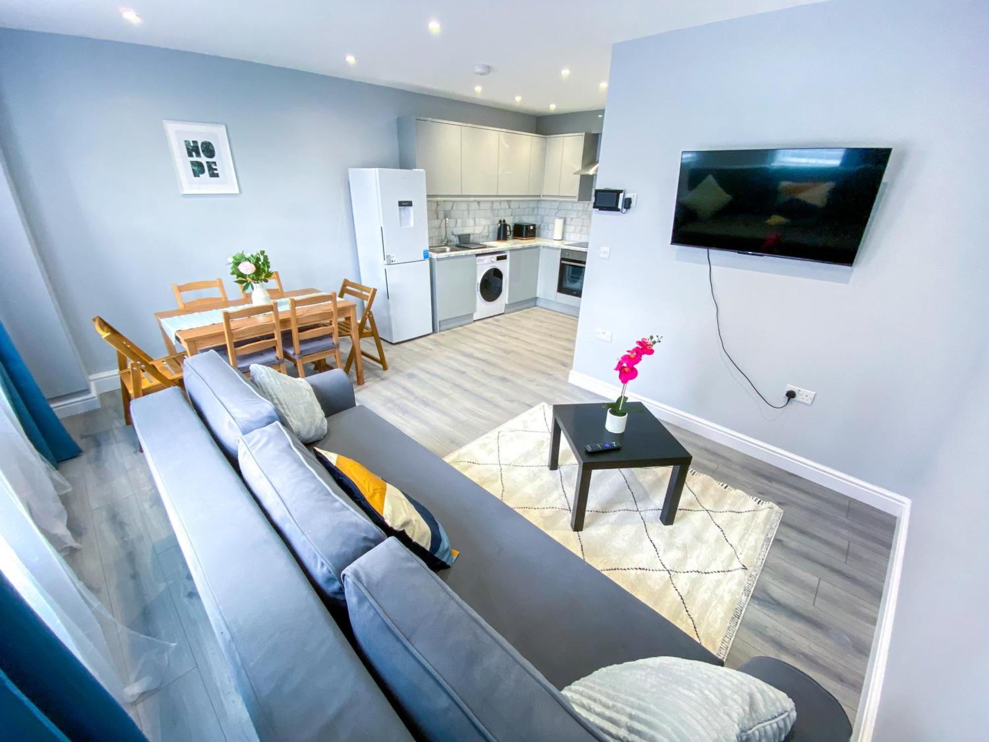 Modern 1-Bedroom Flat, 5 Guest, London - F2 المظهر الخارجي الصورة